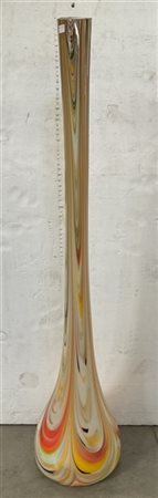 Grande vaso in vetro calcedonio nei toni del giallo, arancione, rosso, bruno, a