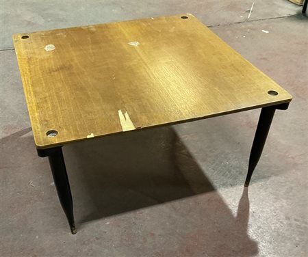 Vico Magistretti Tavolino modello "T8". Produzione Azucena, Milano, 1954. Strutt