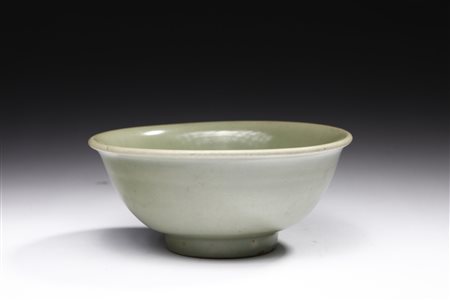  Arte Cinese - Tazza celadon 
Cina, dinastia Ming (1368-1644).