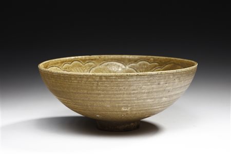  Arte Cinese - Tazza celadon 
Cina, Song dynasty (960-1279).