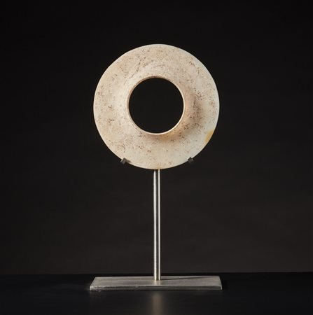  Arte Sud-Est Asiatico - Bracciale in forma di Disco Pi 
Tailandia, cultura Ban Chiang, circa I millennio a.C.