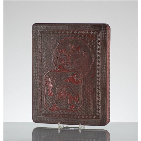 SCATOLA ORIENTALE in legno e lacca rossa