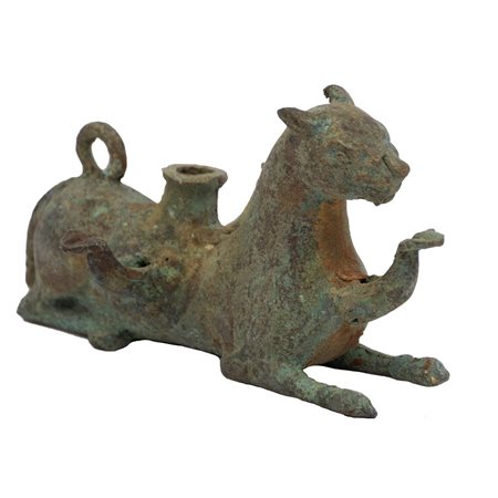 MANIFATTURA ISLAMICA DEL XX SECOLO, Lucerna in bronzo.