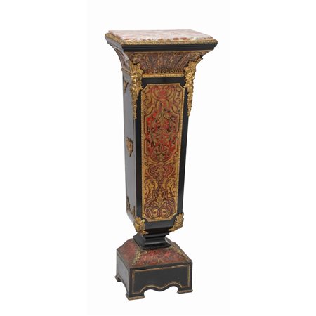 COLONNA Boulle con base in marmo rosso di Francia.
