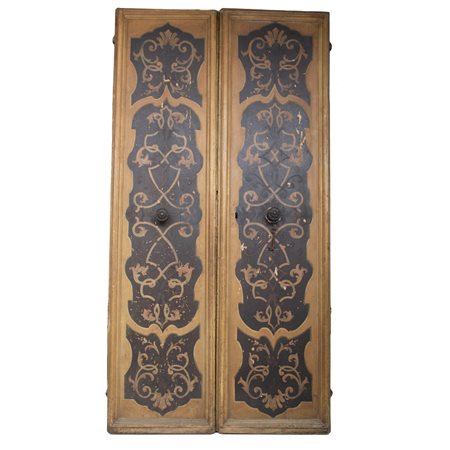 COPPIA DI PORTE in legno laccato e decorato