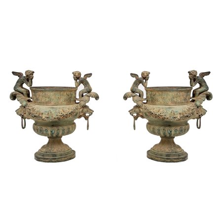 COPPIA VASI in bronzo con anse