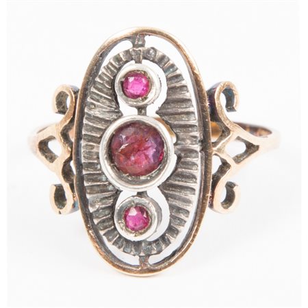 ANELLO in oro giallo 12 KT e argento con tre rubini