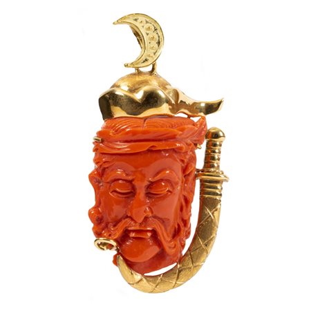 PENDENTE in corallo scolpito "Volto di saraceno"