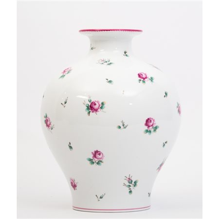 VASO in porcellana Ginori decorato a motivo floreale