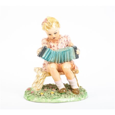 SCULTURA in porcellana raffigurante Bambina musicista