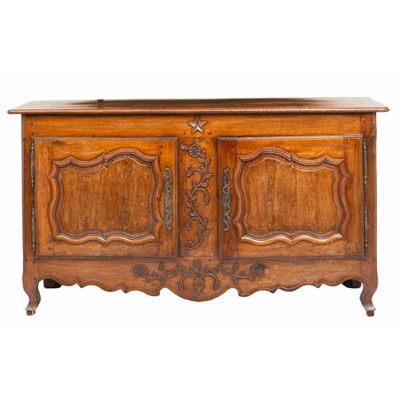 CREDENZA provenzale a due ante in legno di noce