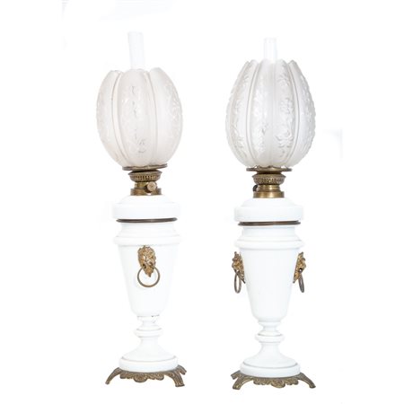 COPPIA DI LUMI in opaline