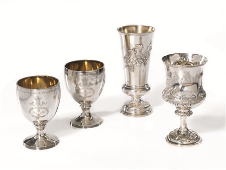 Vasetto portafiori, Germania, inizi sec. XX, in argento sbalzato a viticci,...