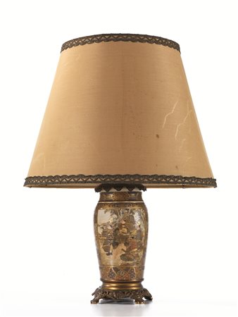 Vaso, Giappone, sec. XIX-XX, in porcellana policroma Satzuma nei toni...