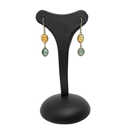 Orecchini in oro con pietre