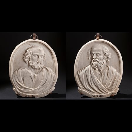 Coppia di medaglioni in marmo, Italia fine del XVII secolo