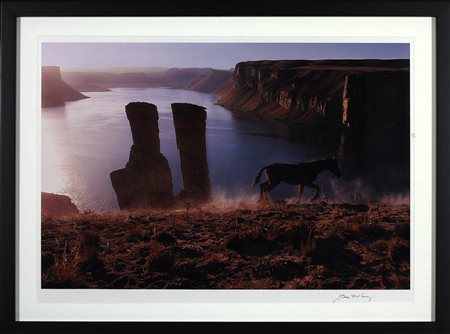 Steve McCurry, Afghanistan, Band I Amir. Landscape with Horse (AFGHN-10153.005), 2002