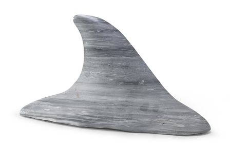 SCULTURA IN MARMO A PINNA DI SQUALO