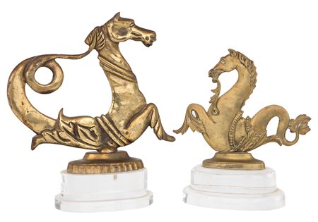 Due antichi fregi tradizionali per gondola in ottone