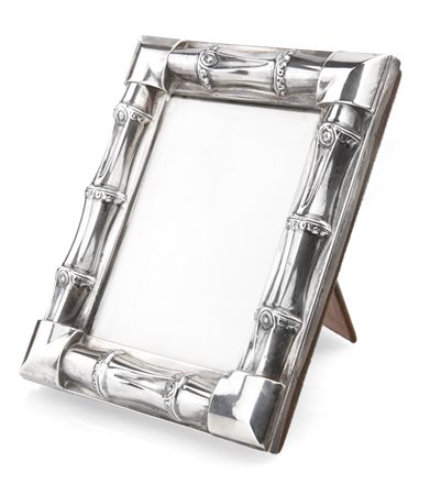 Cornice da tavolo in argento