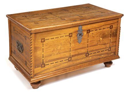 Cassone in rovere, XIX secolo