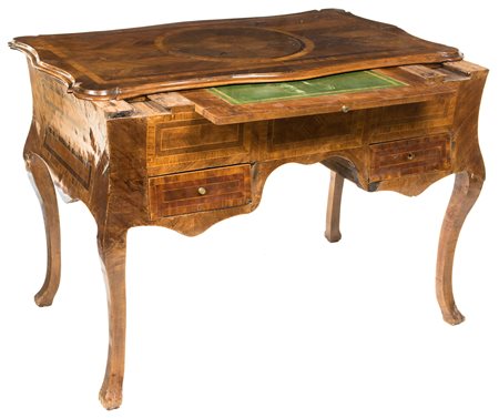 Scrivania da centro in noce, XIX secolo