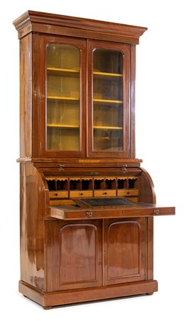 Mobile a due corpi in mogano, Inghilterra, XIX secolo