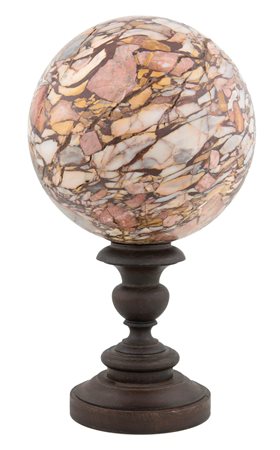 Sfera in breccia di Sciro