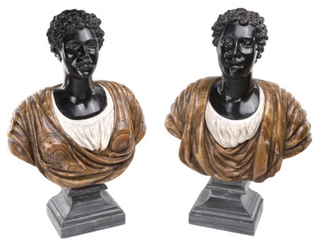 Coppia di mori in marmi vari, XIX secolo