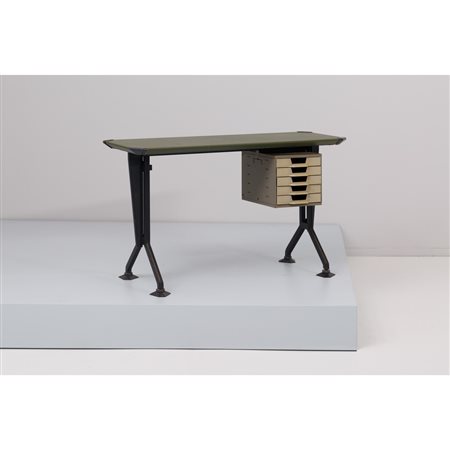 B.B.P.R., Scrivania modello ‘ARCO’