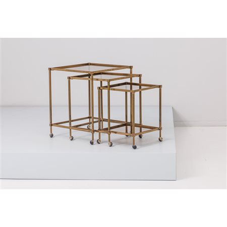 PRODUZIONE ITALIANA 1970 ca., Tre tavoli ad incastro