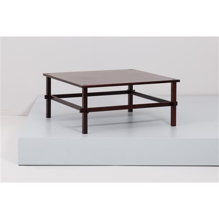 GIANFRANCO FRATTINI, Tavolo quadrato modello ‘740’