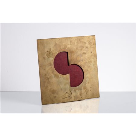 GABRIELLA CRESPI, Porta fotografia a corpo quadrato