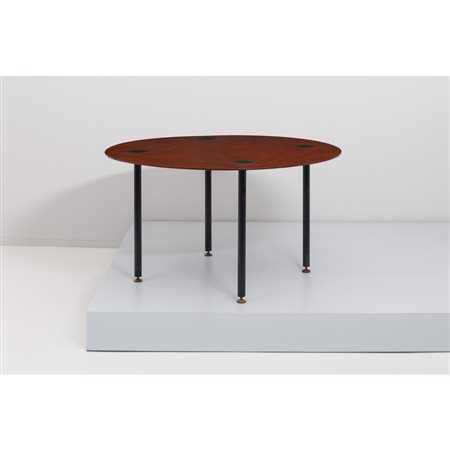 ETTORE SOTTSASS, Tavolo tondo in legno