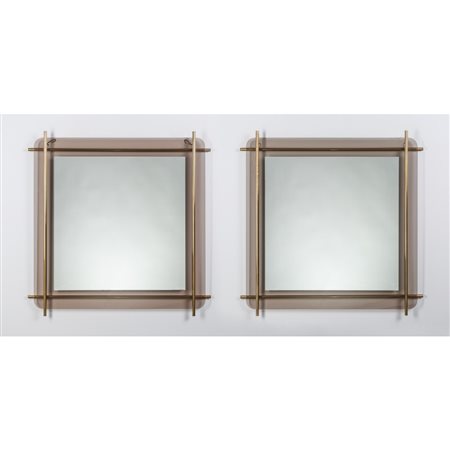 PRODUZIONE ITALIANA 1970 ca., Coppia di specchi da parete