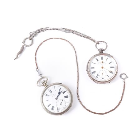 DUE OROLOGI da tasca con catene