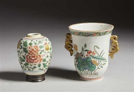  Arte Cinese - Due contenitori in porcellana famiglia verde 
Cina, XVII - XVIII secolo .