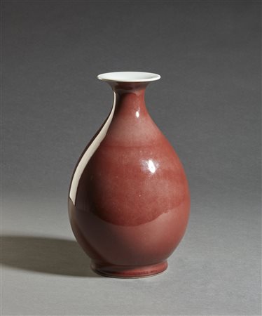  Arte Cinese - Vaso sangue di bue 
Cina, XIX secolo.