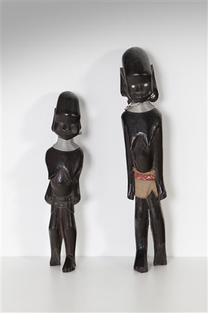 Arte africana - Due figurine in ebano
Nigeria (?).