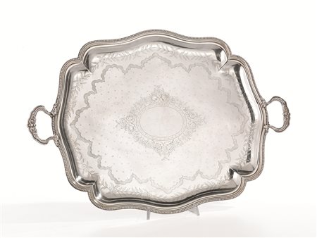 Vassoio, Francia, fine sec. XIX, con bordo perlinato, piano inciso ad effetto...