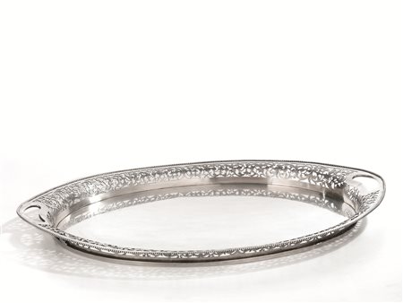 Vassoio, Londra, secolo XX, in argento, di forma ovale con tesa traforata e...