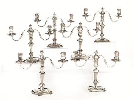 Sei candelabri, Londra, facitore Spink &amp; Son, secolo XX, in argento,...