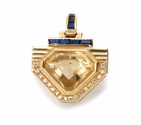 Pendente in oro giallo, quarzo, zaffiri e diamantiformato da un anello...