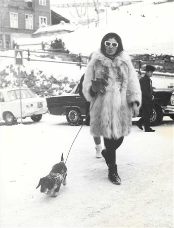 SORAYA A ST. MORITZ gelatina ai sali d'argento, cm 24x18 sul retro: timbro...