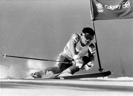 ALBERTO TOMBA DURANTE LA DISCESA DELLE XV OLIMPIADI INVERNALI DI CALGARY 1988...