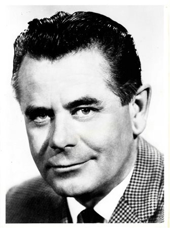 GLENN FORD gelatina ai sali d'argento, cm 24x18 sul retro: timbro...