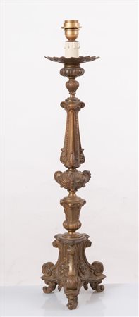 Lampada in bronzo cesellato. Di gusto Luigi XIV. Francia, fine del XIX...