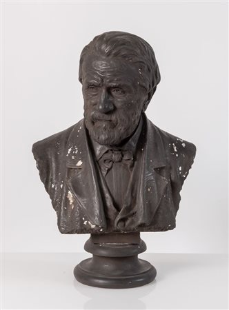 Busto in gesso patinato bronzo, raffigurante notabile. Firmato L. Goria. Fine...