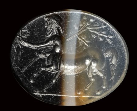 A roman banded agate intaglio. Centaur.<br><br>2nd century A.D. 