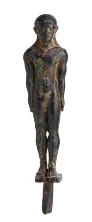 ETRUSCAN BRONZE KOUROS STATUETTE ca. 530 - 510 BC height cm 17,5 A large male...